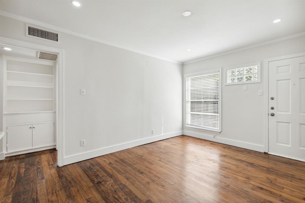 North Oaklawn - Residential Income