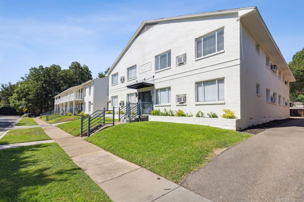 North Oaklawn - Residential Income