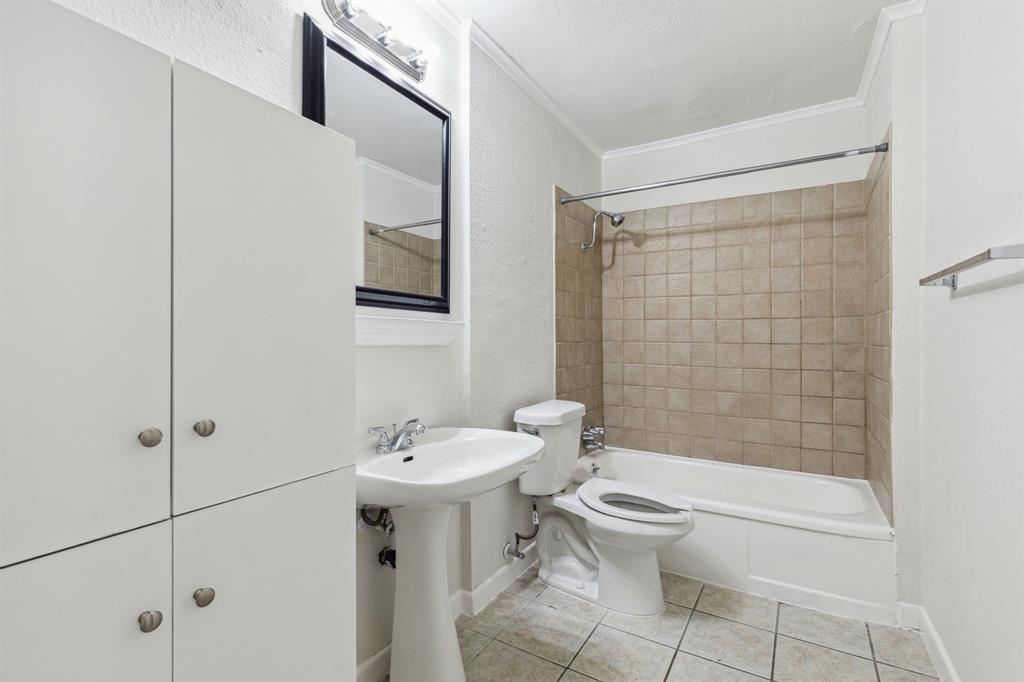 North Oaklawn - Residential Income