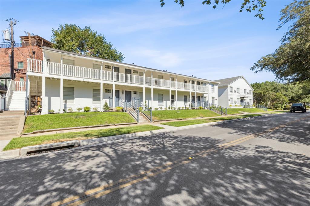 North Oaklawn - Residential Income