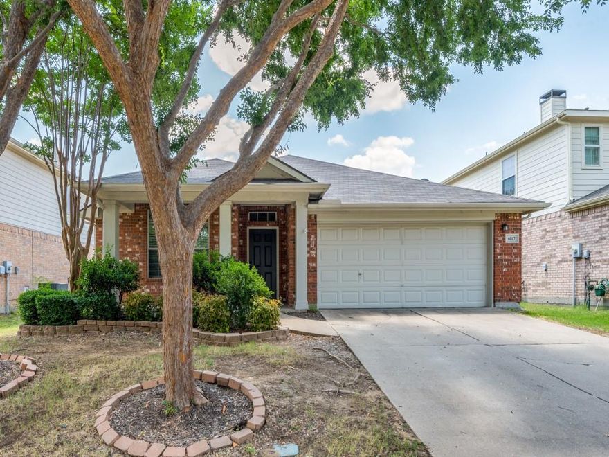 Welcome home to this bright and updated home! The open floorplan offers plenty of space for entertaining. The split bedrooms allow for privacy. The primary bedroom closet is a large walk-in off of the primary bathroom. There is a large backyard with a fence for privacy. Enjoy evenings on the covered patio. Close to shopping and a part of the sought-after Frisco ISD.