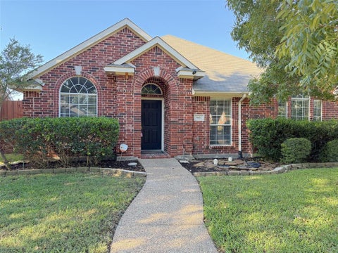 Photo of 5601 Buckskin Drive, The Colony, TX 75056 (MLS # 21418126)