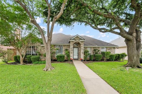 1138 Holly Drive Carrollton TX 75010