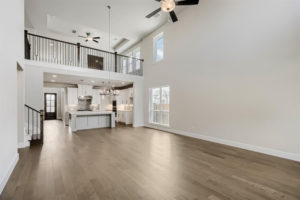 4407 Windy Point Road