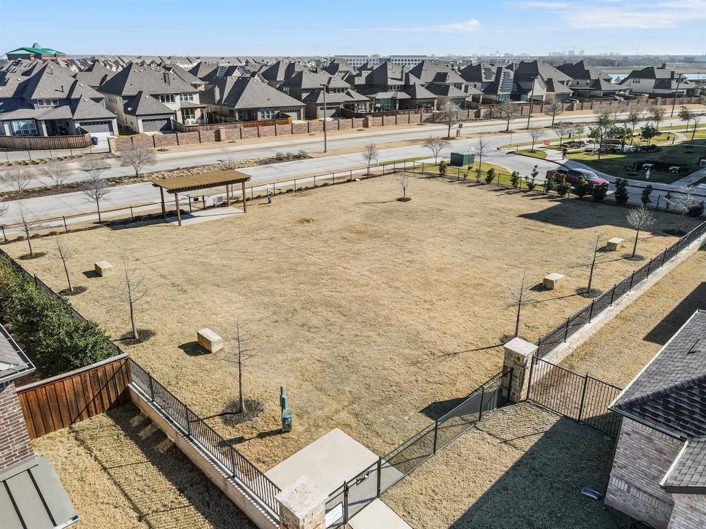 Farmers Branch, Texas 75234, United States, 4 Bedrooms Bedrooms, ,3 BathroomsBathrooms,Residential,Active,79399