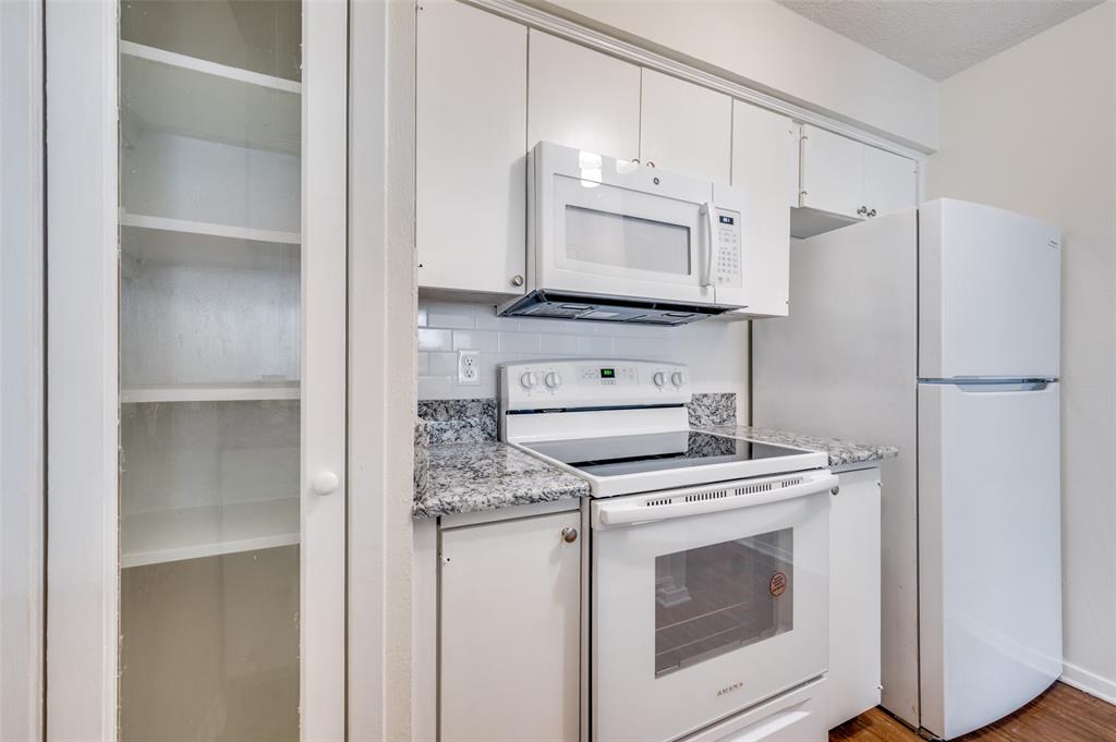 River Oaks Condos - Residential