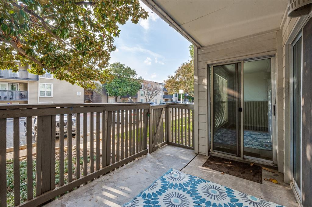 River Oaks Condos - Residential