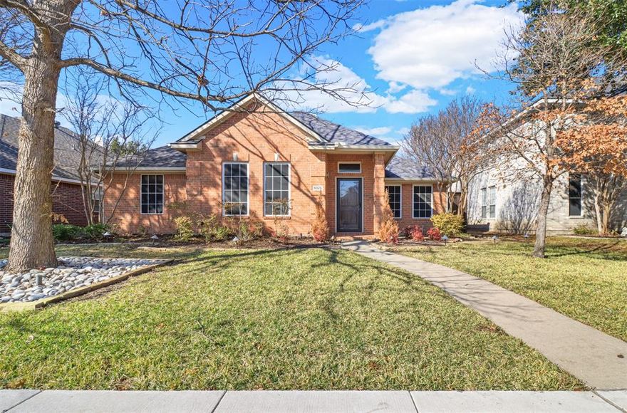 Beautiful home for lease. Great location 3 bdrm (master suite split)2 BA, 2 car garage. Enter the foyer & DR on wood floors. Fantastic Spanish tile in LVDN, and kitchen. Gourmet eat-in kitchen with granite, gas stove, & bar for extra seating. Lg cov. patio with BD on BD fence, gutters & sprinklers. Community pool, tennis & playground. 
Pets OK with deposit. FYI First month’s rent isn’t due until move-in. The security deposit is equal to one month’s rent and is due when approved and signing your lease.