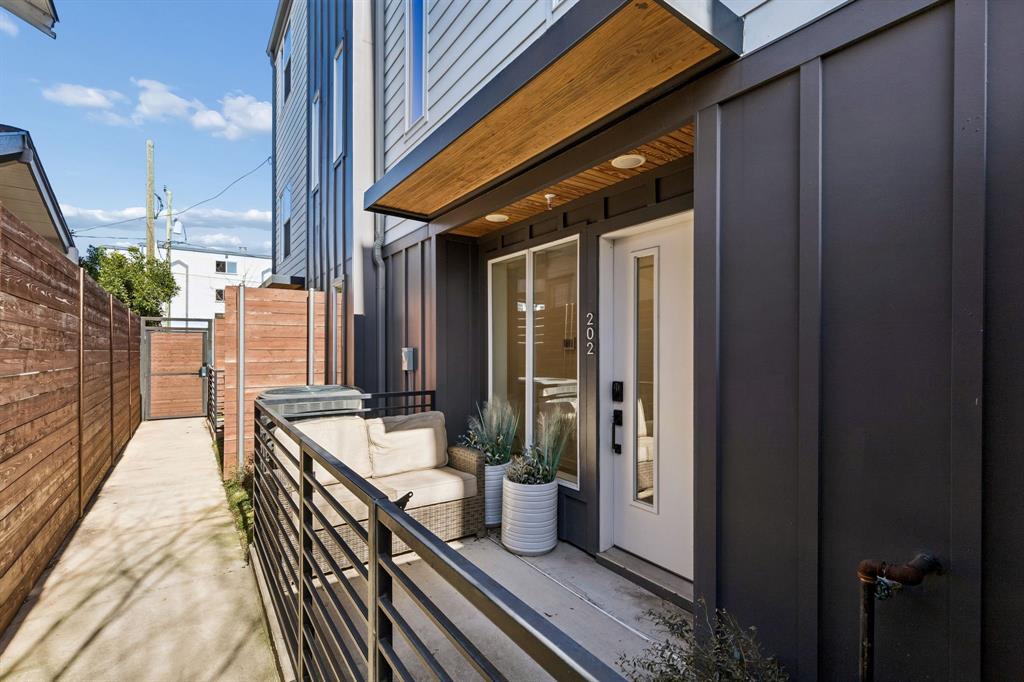 Garrett Park Townhomes - Residential