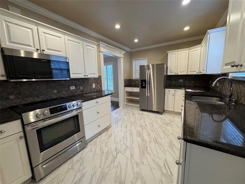 Tiny photo for 4558 Roland Avenue #B, Highland Park, TX 75219 (MLS # 21175823)