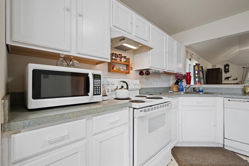 Keswick Gardens Ph 01 - Residential