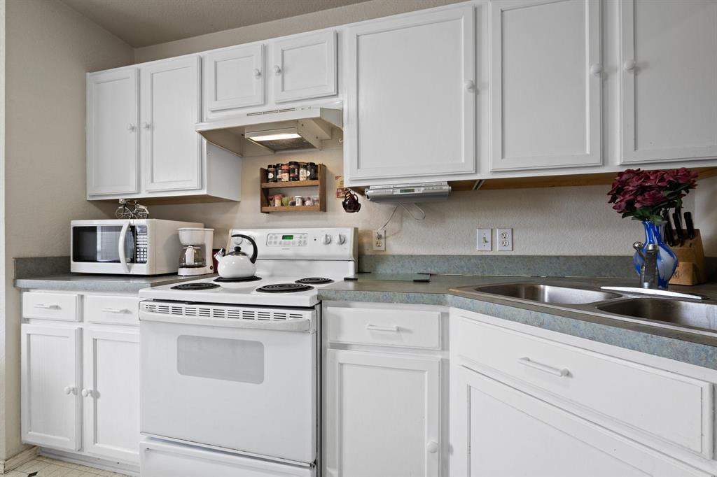 Keswick Gardens Ph 01 - Residential