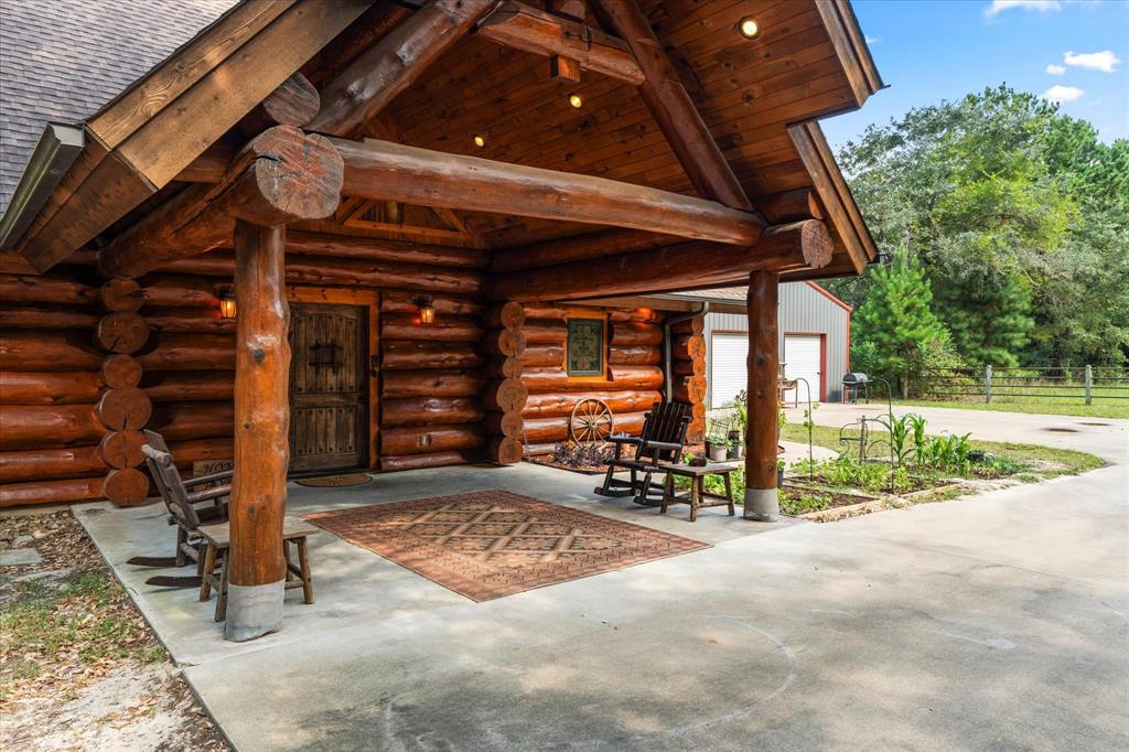 200 County Road 3282