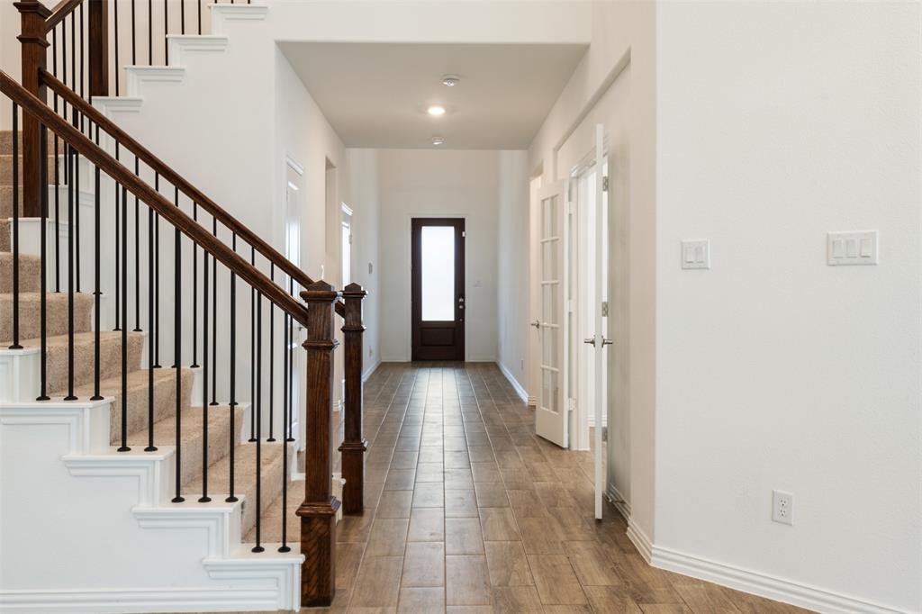 3104 Lakewood Bluffs Trail