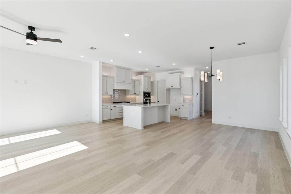 1042 Featherglass Lane