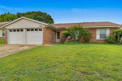 Photo of 6417 Kary Lynn Drive N, Watauga, TX 76148 (MLS # 21248860)