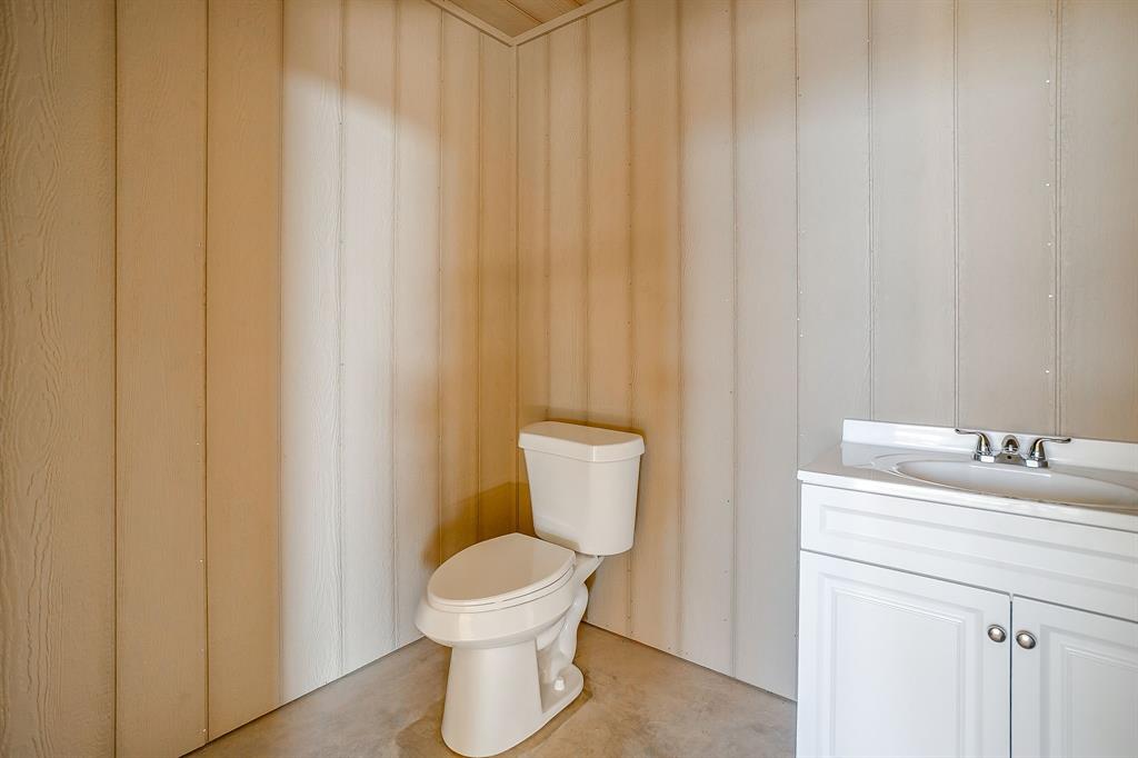 Christopher Chaney Surv A-175 - Commercial Lease