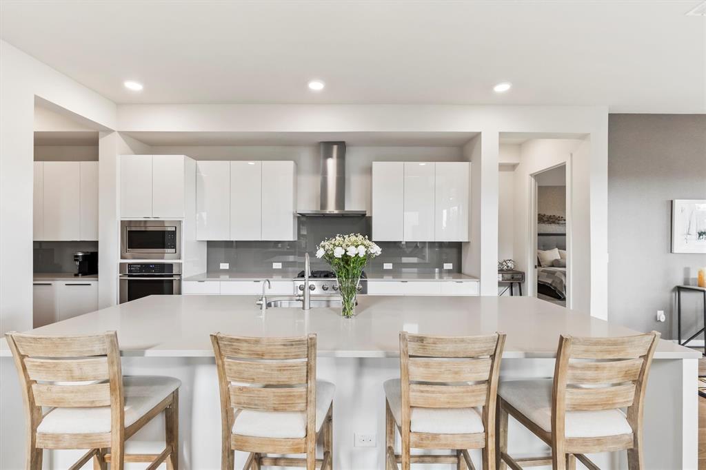 4031 Woodbine Lane