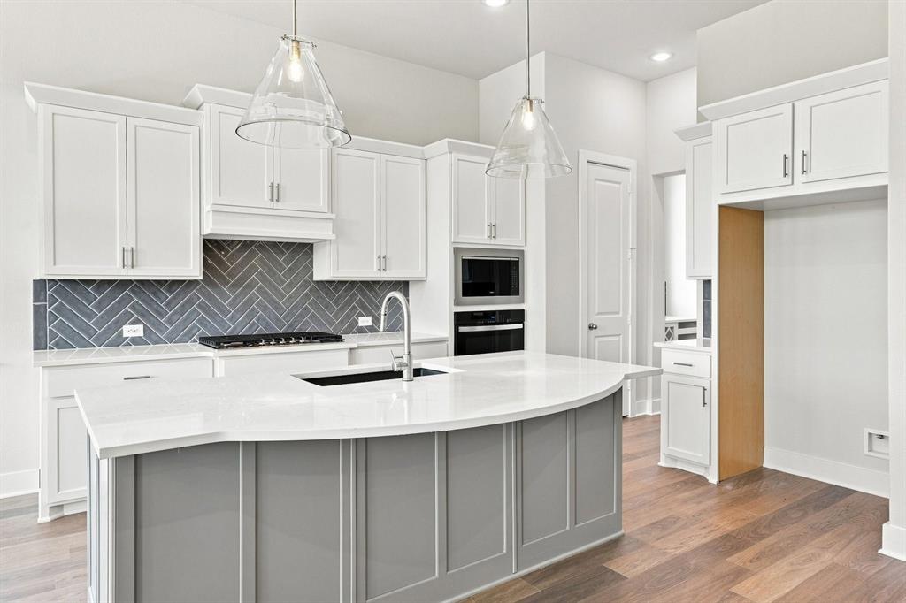 232 Pine Leaf Trail