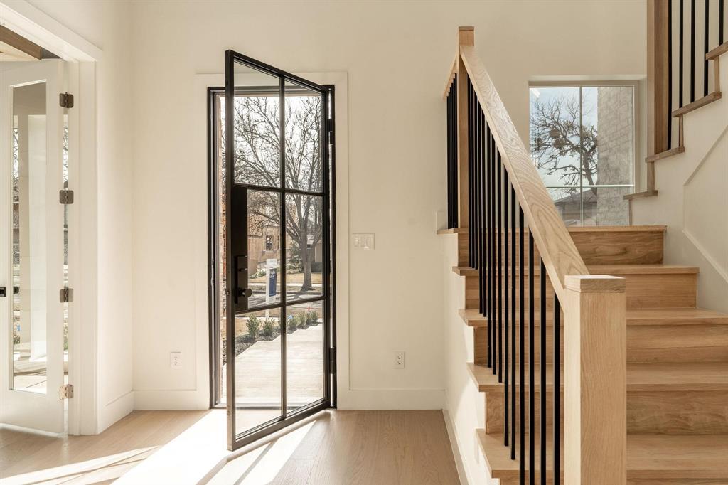 3761 Seguin Drive