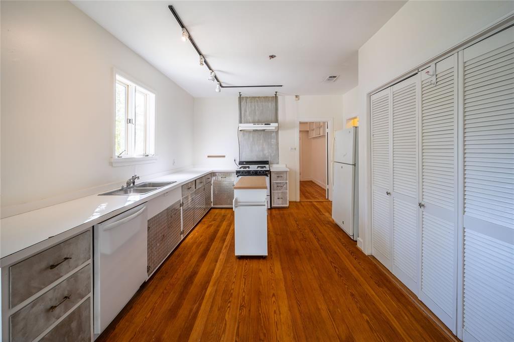 Oak Cliff Annex - Residential