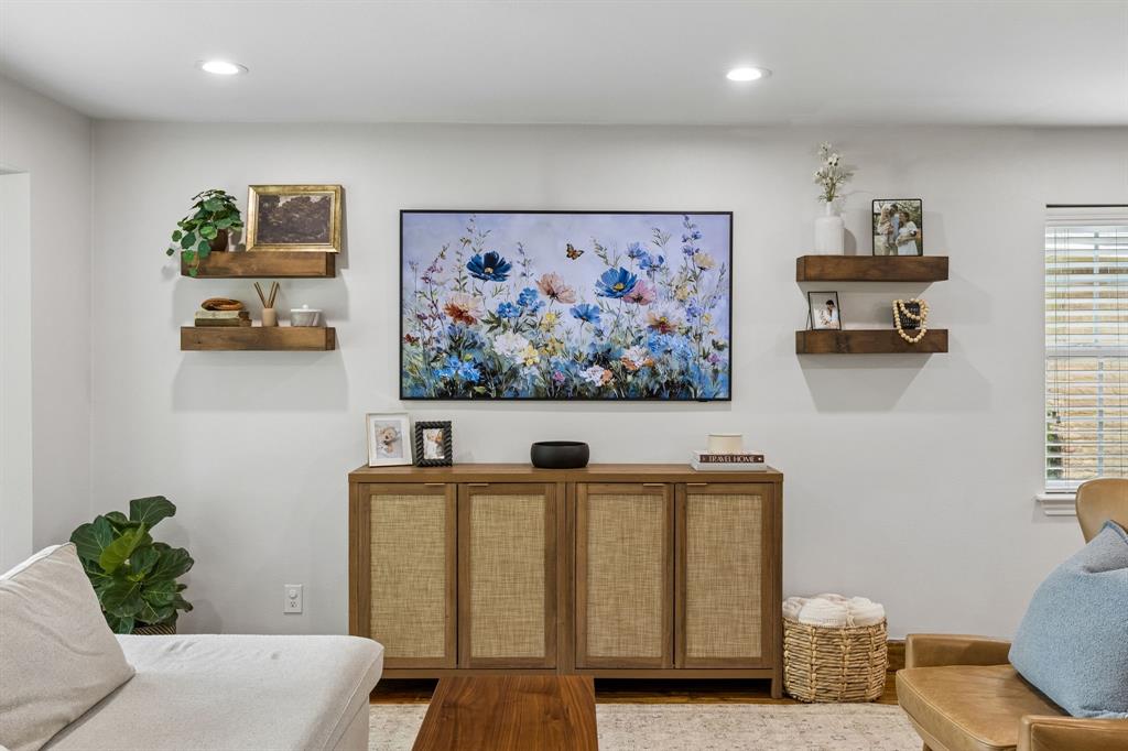10677 Larchfield Lane