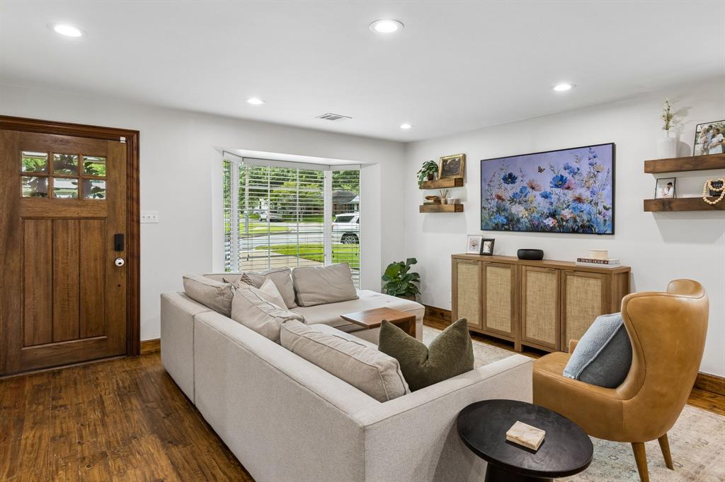 10677 Larchfield Lane