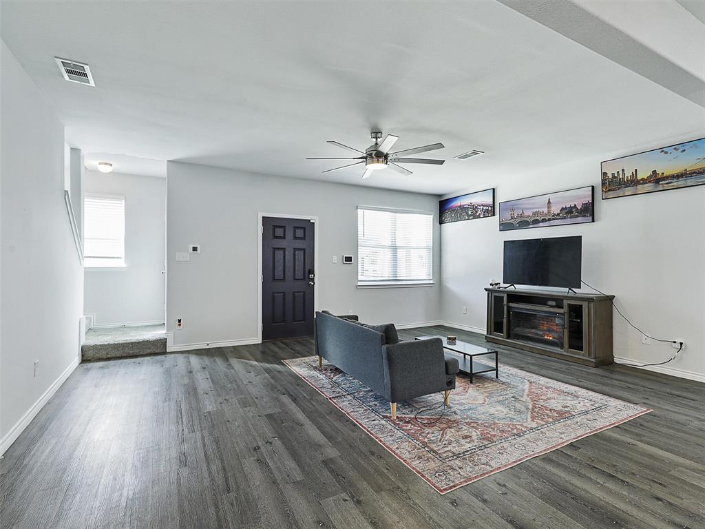 5649 Willamette Drive