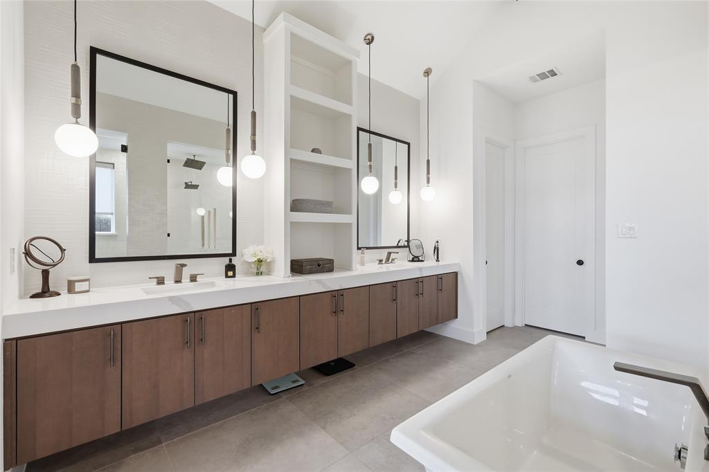 Frisco, Texas, 75033, United States, 5 Bedrooms Bedrooms, ,6 BathroomsBathrooms,Residential,Active,2052031