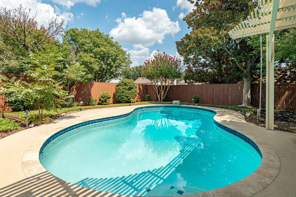 657 Oakdale Drive