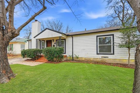 853 Nash Street Garland TX 75040