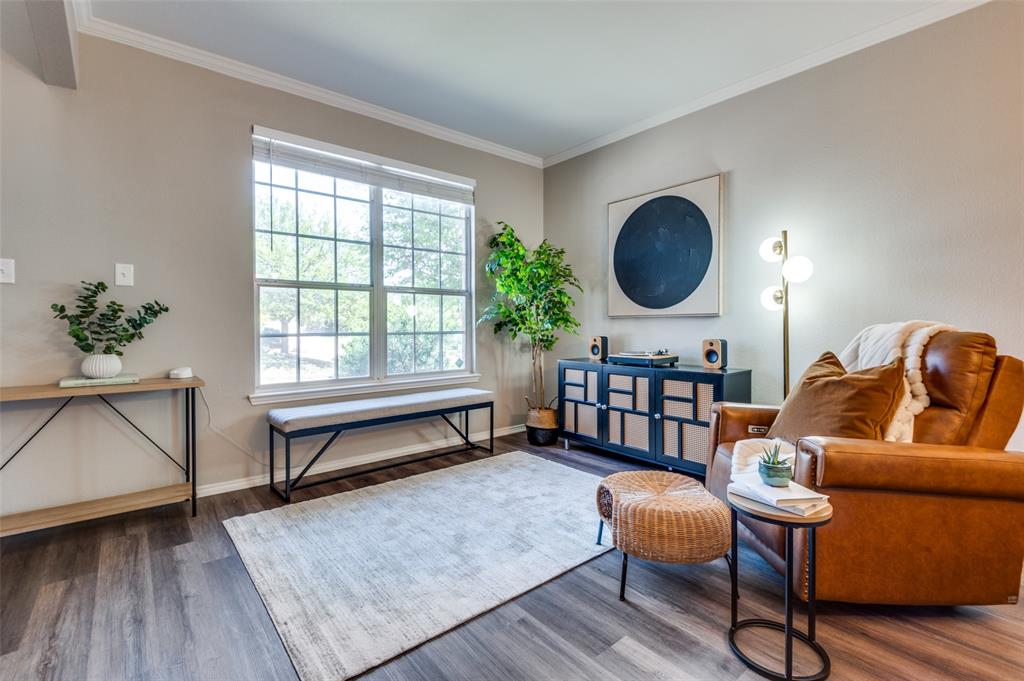 8925 Golden Sunset Trail