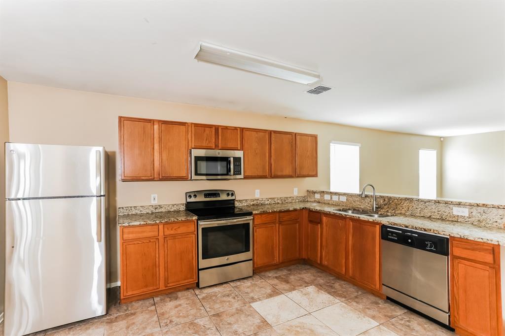 Village Of Runyon Spgs - Residential Lease