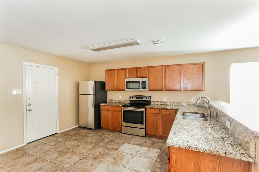 Village Of Runyon Spgs - Residential Lease