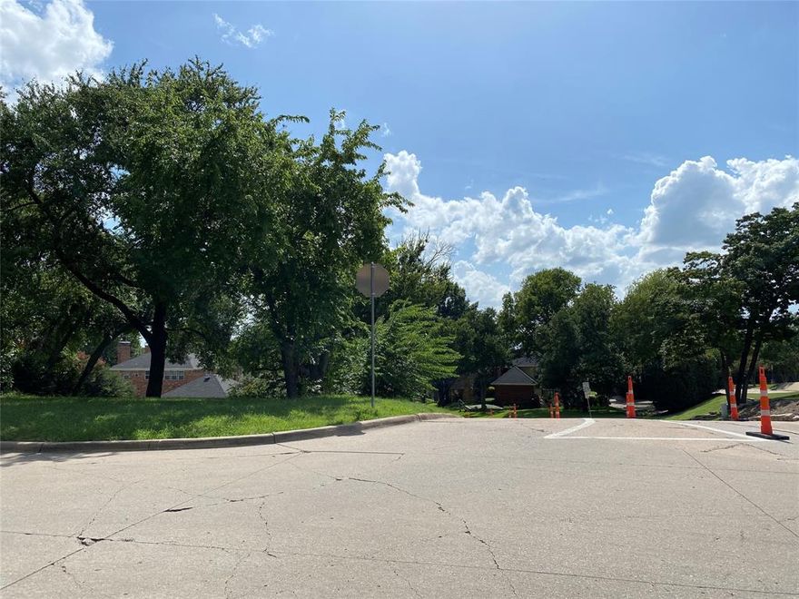 Exceptional opportunity to own a prime corner lot situated uphill and in the highly desirable neighborhood of Highridge Estates in Rockwall with views of Lake Ray Hubbard. Just minutes to the charming Downtown Rockwall area and The Harbor. Enjoy the essence of city living with easy access to fine dining, shopping, fun at the lake and entertainment all year round. Conveniently located to all major roads and highways I-30 and George Bush Turnpike. This neighborhood offers the perfect blend of urban convenience and suburban tranquility. Downtown Rockwall host's several community and holiday events to attend throughout the year, with entertainment for everyone. Several nearby family parks and trails just minutes away to enjoy at Harry Myers Park with a recreational swimming pool, splash pad and Yellow Jacket Park. 

This spacious lot features 0.2190 acres, 9,539.64 SQFT, NO HOA and zoned for single family residence. Beautiful mature trees and gorgeous sunsets offering a wonderful blank canvas to build your brand new dream home in a neighborhood that you will love to live in. Come drive by and see all the great highlights this property has to offer!
