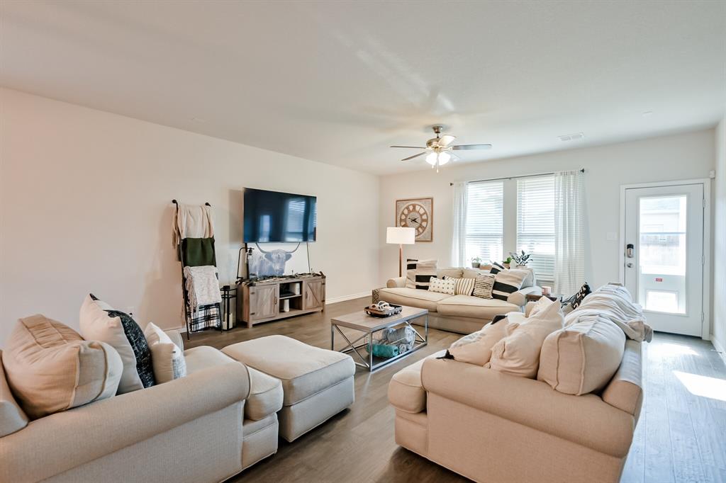 Brook Mdw - Residential Lease