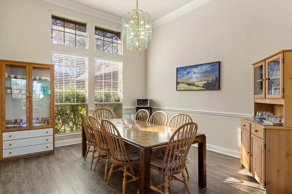 1636 Greenview Court