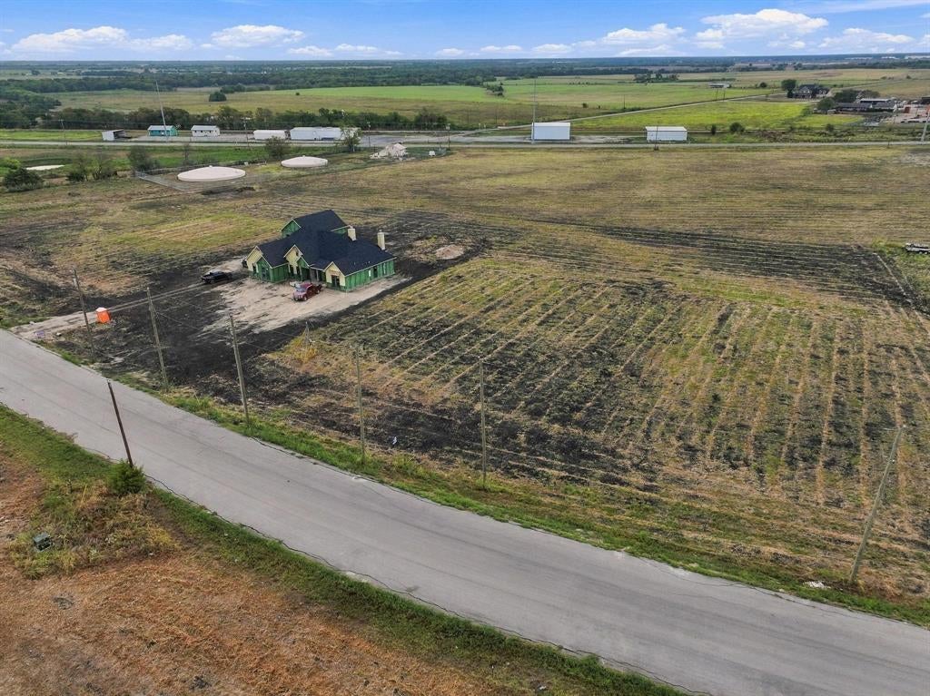 1935 County Road 2162