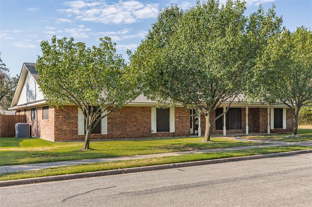 1814 Sandra Drive