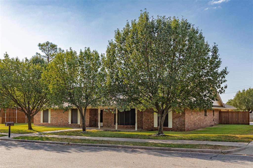 1814 Sandra Drive