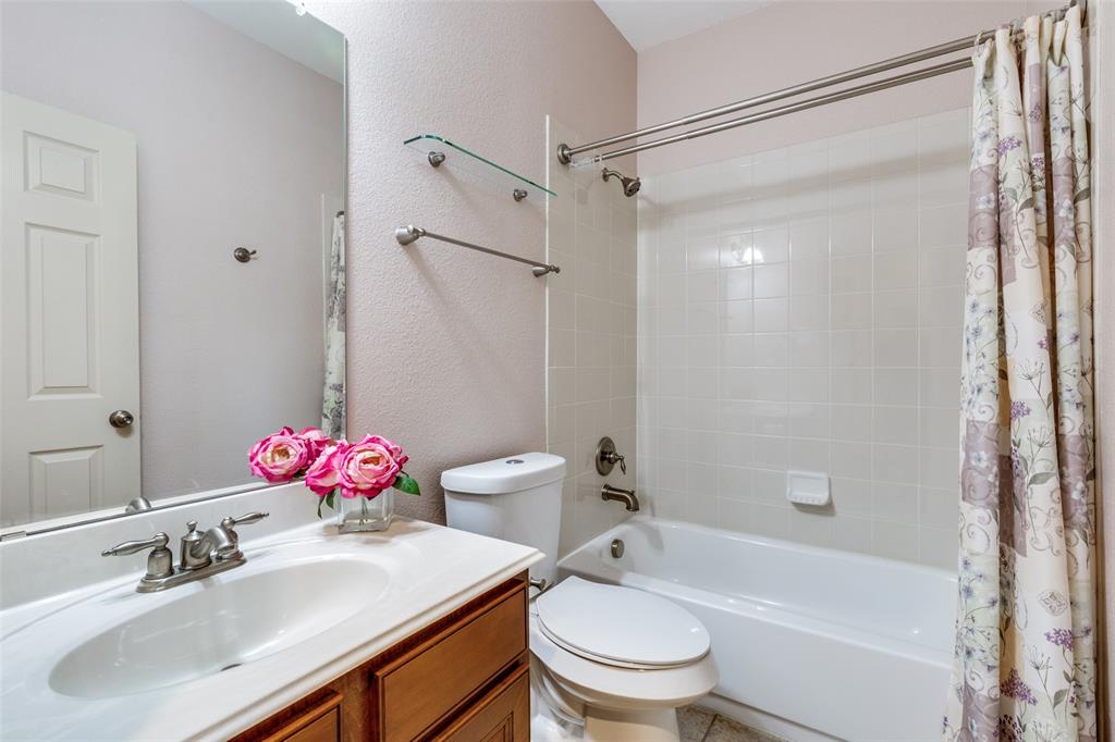 Fort Worth, Texas 76244, United States, 4 Bedrooms Bedrooms, ,3 BathroomsBathrooms,Residential,Contingent,115342