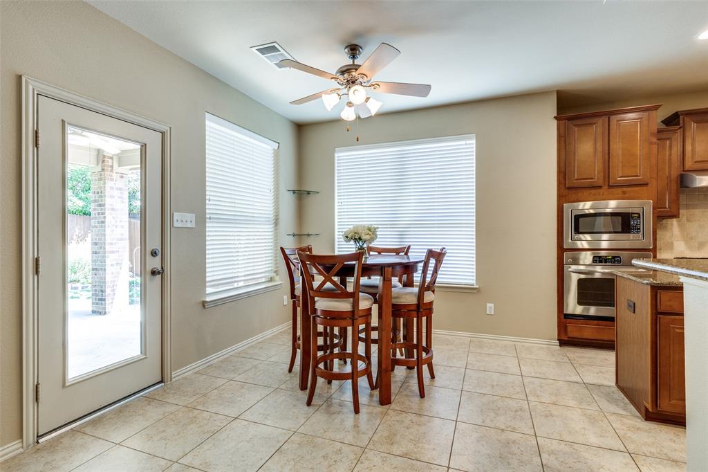 Fort Worth, Texas 76244, United States, 4 Bedrooms Bedrooms, ,3 BathroomsBathrooms,Residential,Contingent,115342