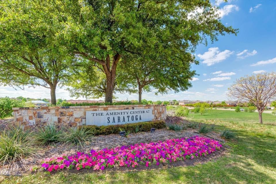 Fort Worth, Texas 76244, United States, 4 Bedrooms Bedrooms, ,3 BathroomsBathrooms,Residential,Contingent,115342