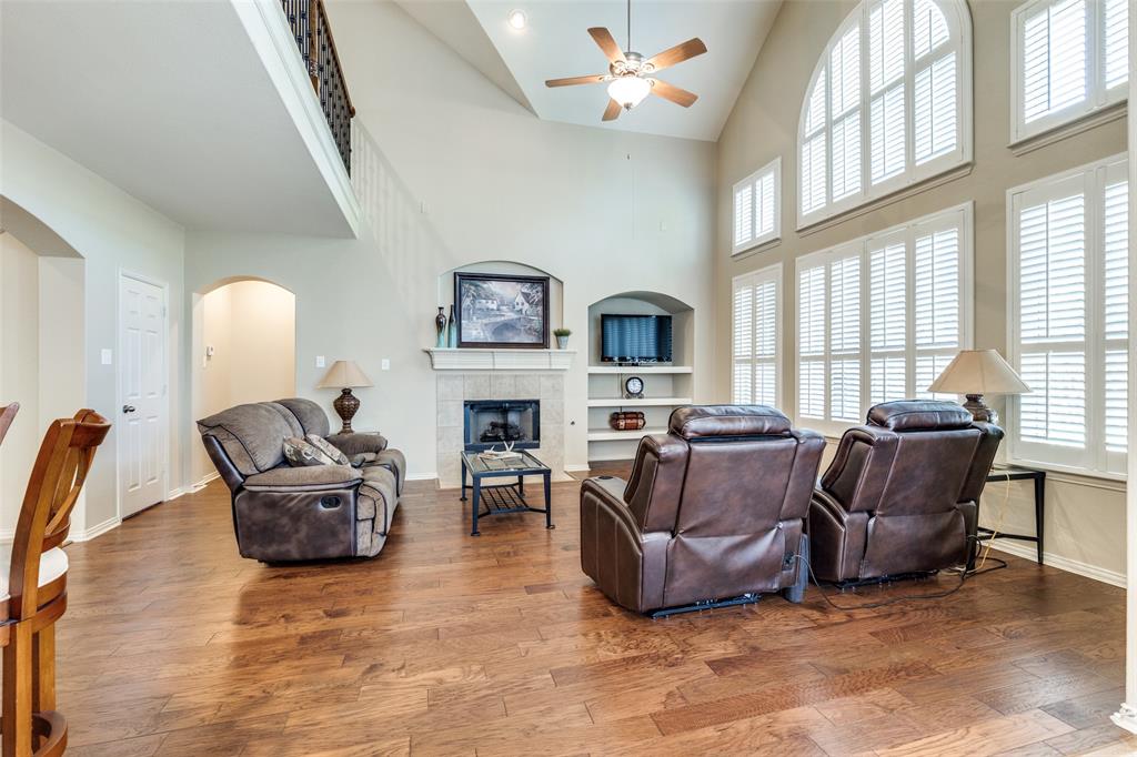 Fort Worth, Texas 76244, United States, 4 Bedrooms Bedrooms, ,3 BathroomsBathrooms,Residential,Contingent,115342