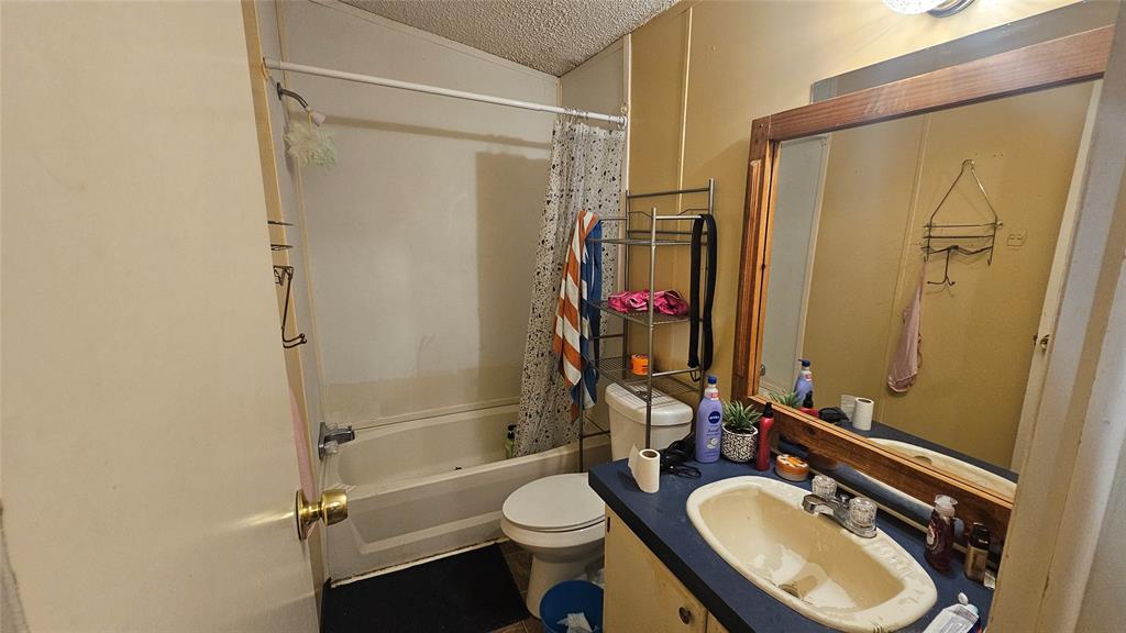 Western Lake Estate - Residential