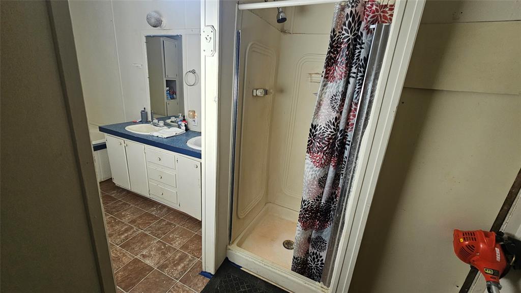 Western Lake Estate - Residential