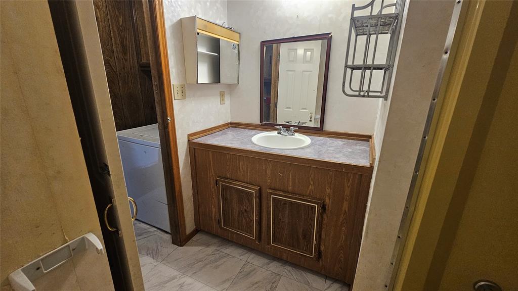 Western Lake Estate - Residential