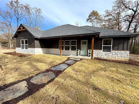 A home in Powderly