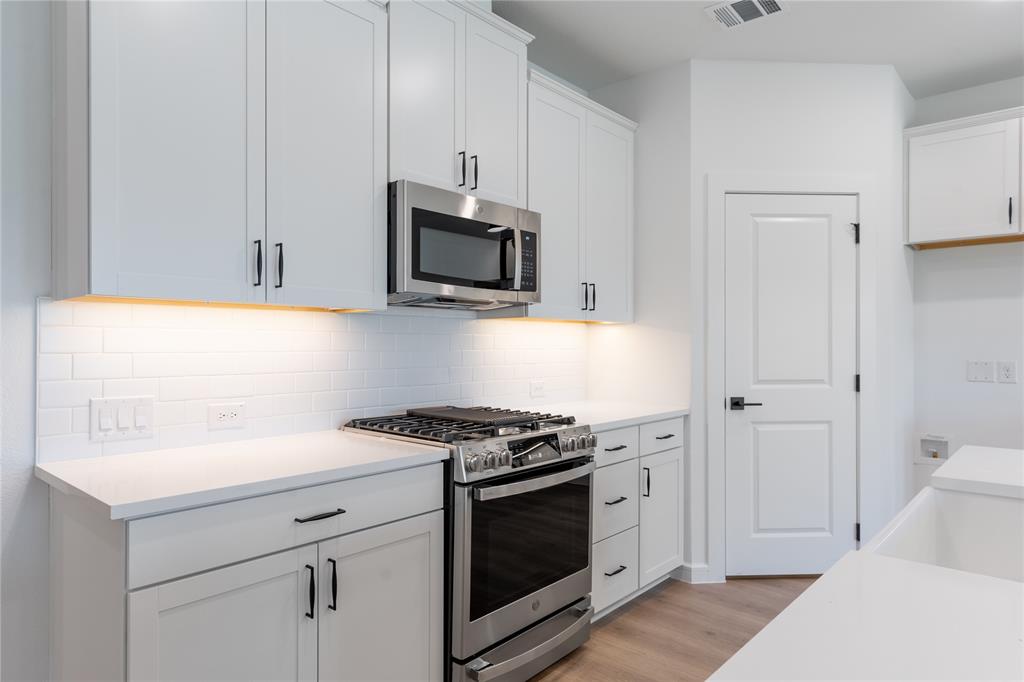 Rolling Ridge - Residential Lease