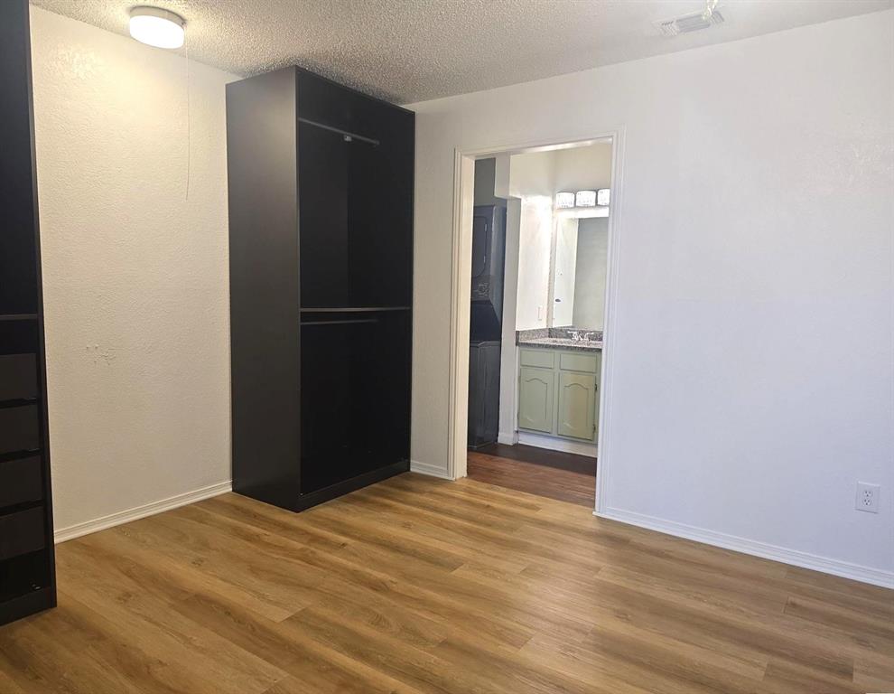 University Park Condo - Residential